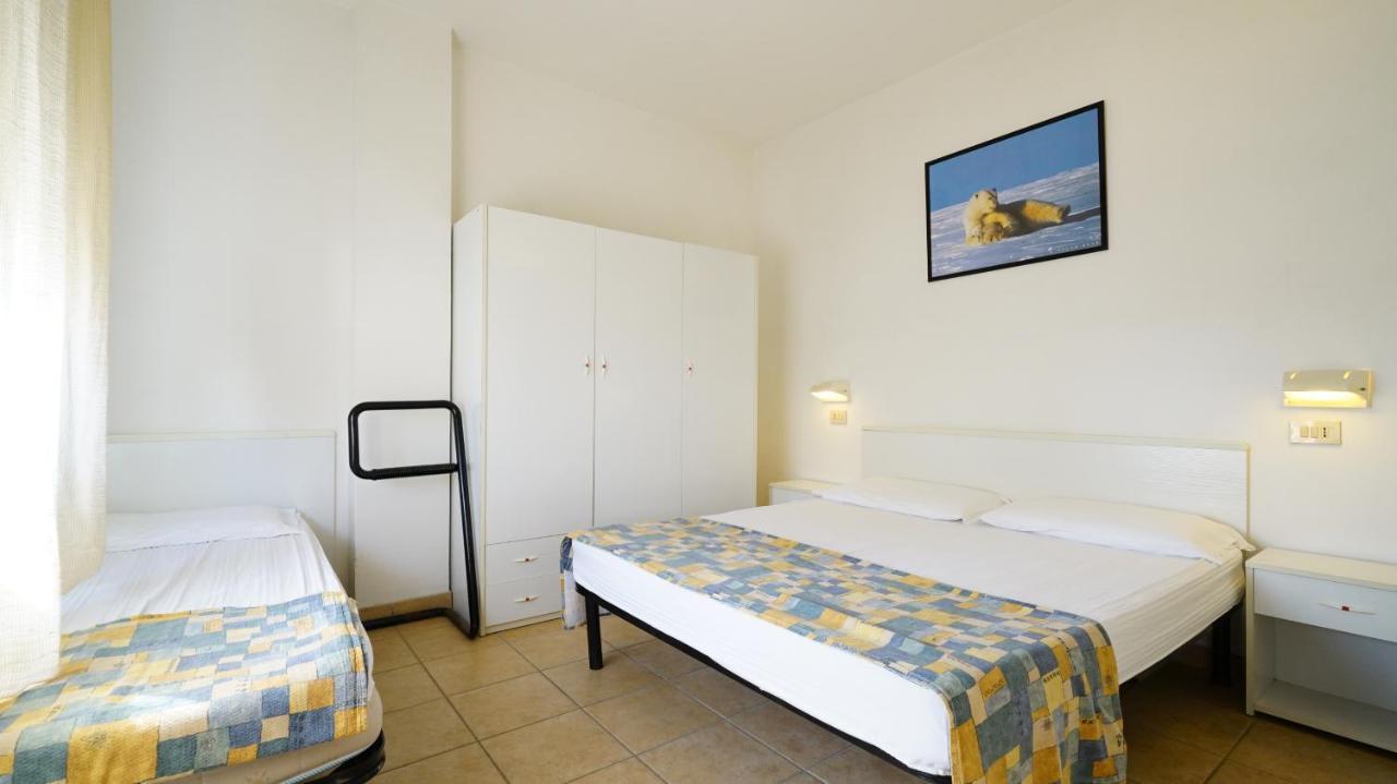 Residenza Holiday Llido Degli Estensi Exterior foto