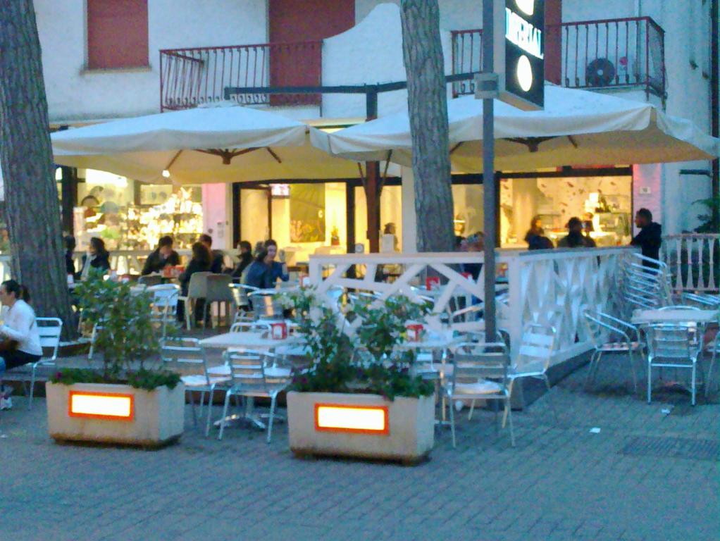 Residenza Holiday Llido Degli Estensi Exterior foto